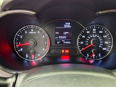 Used 2017 Kia Forte LX FWD image 14