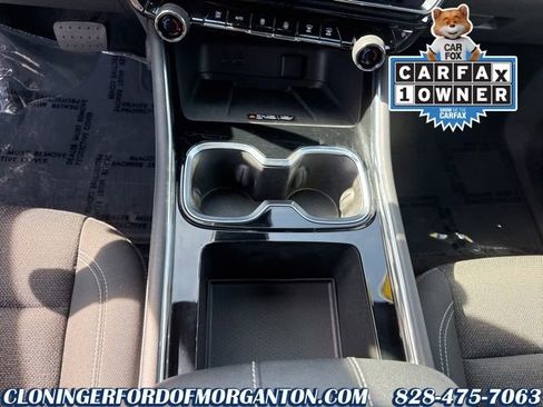 Used 2025 Chevrolet Traverse LT image 37