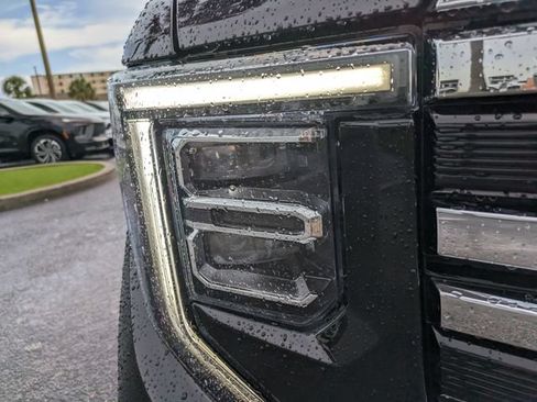 Used 2022 GMC Sierra 1500 SLT RWD image 10