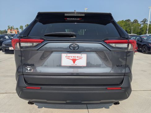 Certified 2024 Toyota RAV4 XLE image 4