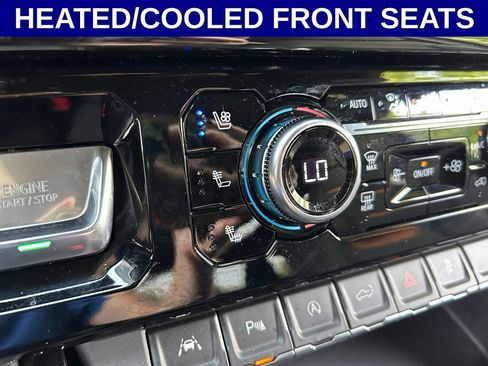 Used 2025 GMC Sierra 1500 AT4 w/ AT4 Premium Package AWD/4WD image 8