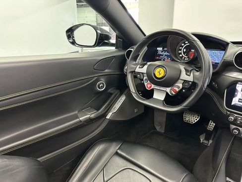 Used 2019 Ferrari Portofino RWD image 64
