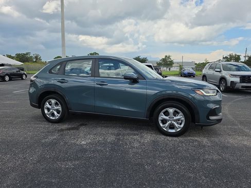 Certified 2025 Honda HR-V LX image 2