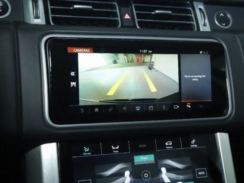 Used 2020 Land Rover Range Rover HSE image 30