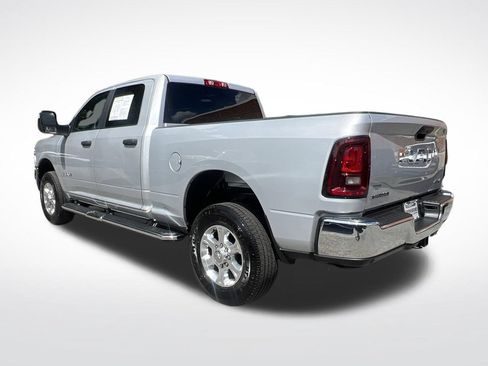 Used 2026 RAM 2500 Big Horn AWD/4WD image 3