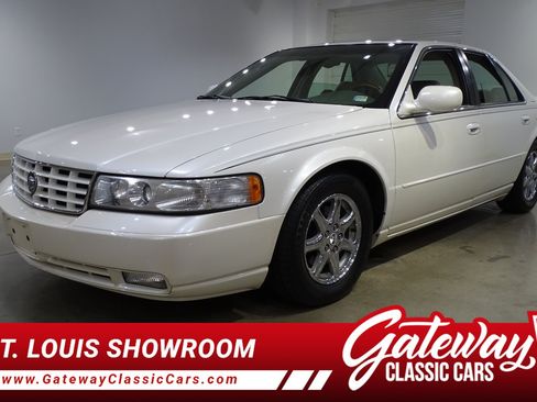 Used 2000 Cadillac Seville STS w/ Convenience Pkg FWD image 1