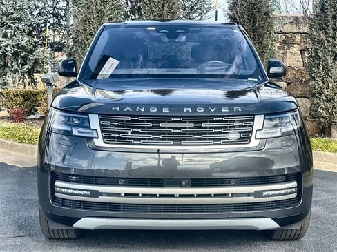 Used 2023 Land Rover Range Rover SE image 8