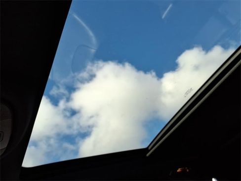 Used 2023 Jeep Compass Limited w/ Sun and Sound Group image 24