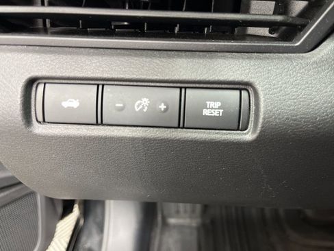 Used 2024 Nissan Altima 2.5 S FWD image 25