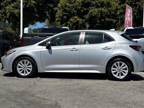 Certified 2023 Toyota Corolla SE w/ SE Premium Package FWD image 6