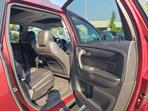 Used 2017 Chevrolet Traverse LT AWD/4WD image 16