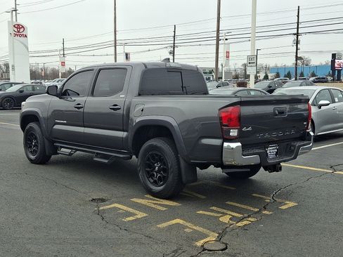 Used 2020 Toyota Tacoma SR5 image 4