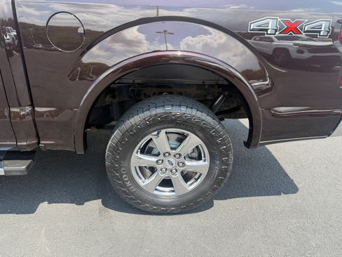 Used 2019 Ford F150 Lariat AWD/4WD image 10