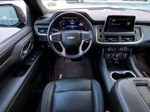 Used 2022 Chevrolet Tahoe LT w/ Luxury Package image 6