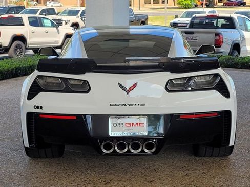 Used 2016 Chevrolet Corvette Z06 w/ 3LZ Preferred Equipment Group RWD image 6