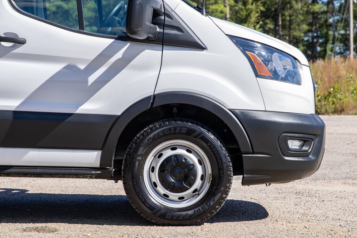 Used 2022 Ford Transit 250 Low Roof RWD image 5