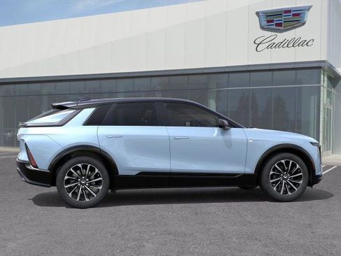 New 2026 Cadillac Lyriq Sport AWD/4WD image 5