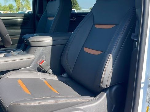 New 2026 GMC Sierra 3500 AT4 w/ AT4 Premium Plus Package AWD/4WD image 11