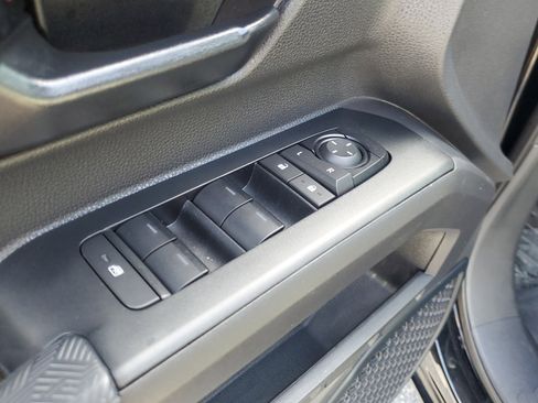 Used 2024 Toyota Tacoma SR5 image 17