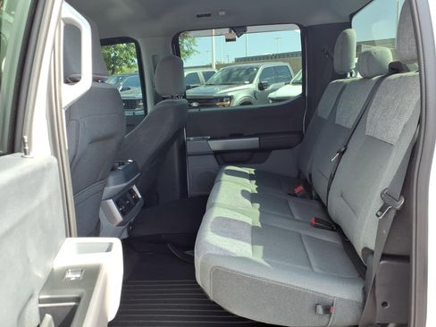 Certified 2025 Ford F350 XLT w/ 360-Degree Camera Package AWD/4WD image 17