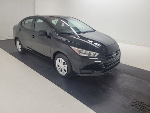 Used 2025 Nissan Versa S w/ Trunk Package FWD image 13