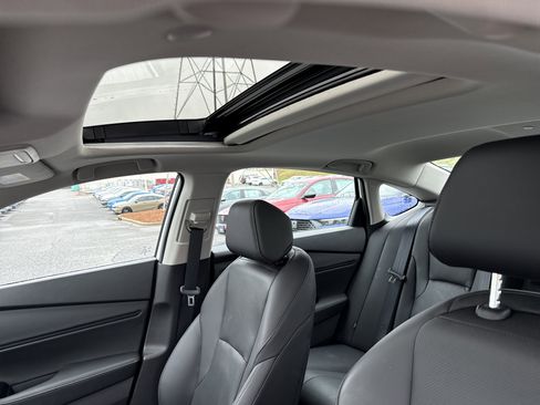 Certified 2025 Honda Accord Touring image 28