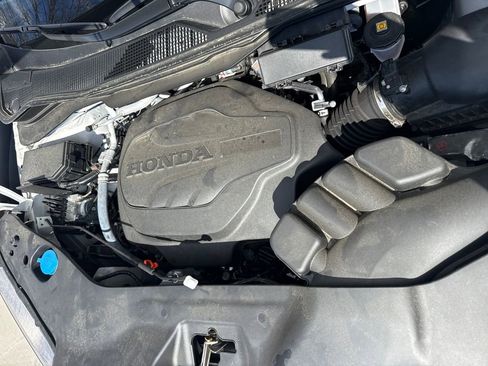 Certified 2024 Honda Passport TrailSport image 25