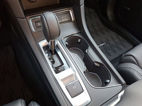 New 2026 Subaru Ascent Limited image 11