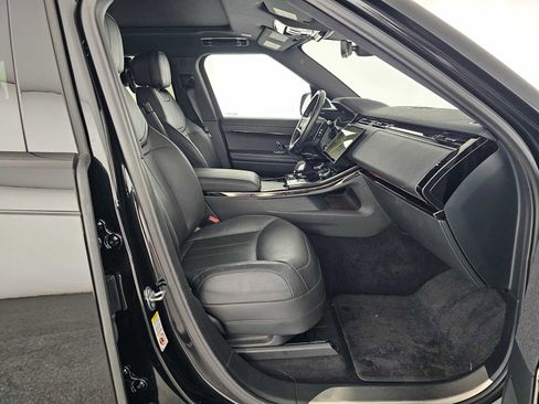 Used 2023 Land Rover Range Rover Sport SE AWD/4WD image 10