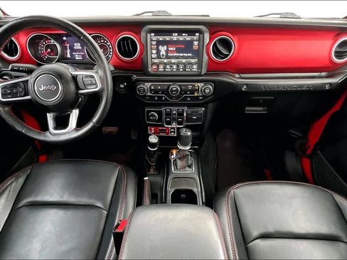 Used 2022 Jeep Wrangler Unlimited Rubicon w/ Cold Weather Group AWD/4WD image 18