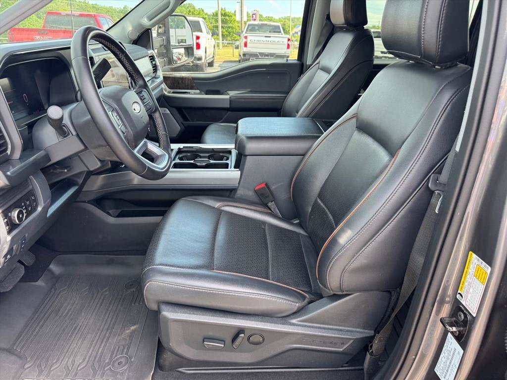 Used 2025 Ford F250 Lariat AWD/4WD image 13