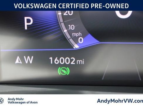 Used 2023 Volkswagen Tiguan SE AWD/4WD image 34