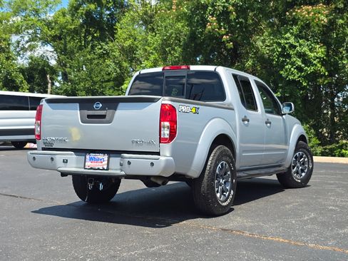 Used 2018 Nissan Frontier PRO-4X AWD/4WD image 8
