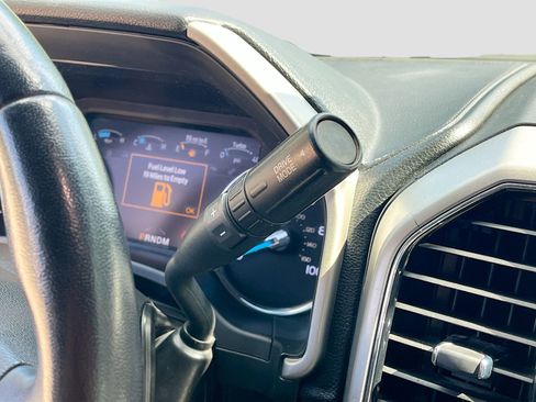 Used 2021 Ford F250 Lariat w/ Lariat Ultimate Package image 17