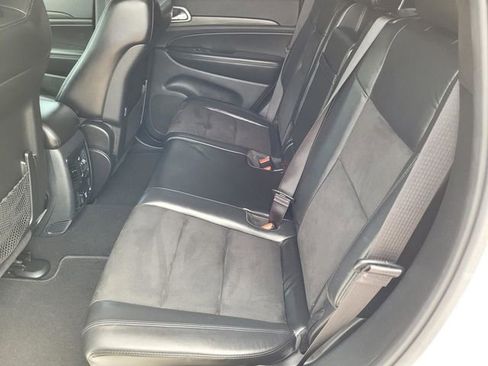 Used 2019 Jeep Grand Cherokee Altitude image 33