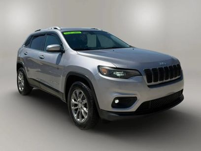 Used 2019 Jeep Cherokee Latitude Plus w/ Cold Weather Group