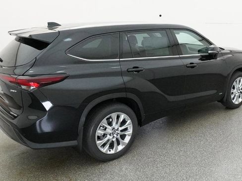 New 2026 Toyota Highlander Limited AWD/4WD image 21