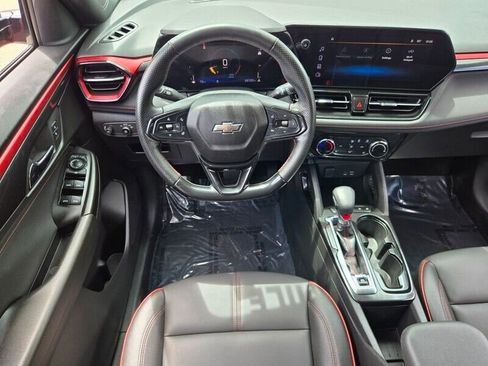 Used 2024 Chevrolet TrailBlazer RS w/ Driver Confidence Package FWD image 12