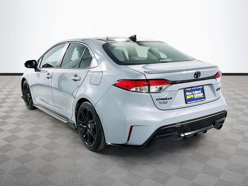 Used 2022 Toyota Corolla SE FWD image 5