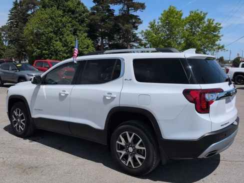 Used 2023 GMC Acadia SLE w/ Driver Convenience Package AWD/4WD image 3