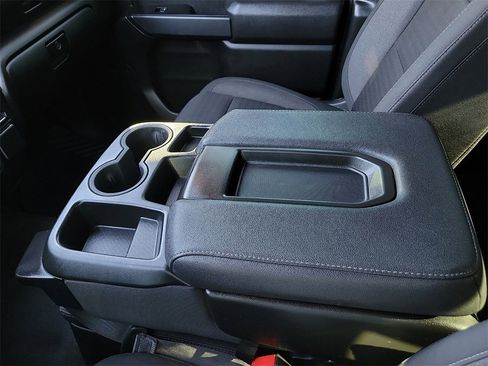 Used 2024 Chevrolet Silverado 1500 Custom image 25