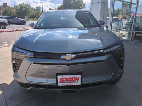 Used 2024 Chevrolet Blazer EV LT AWD/4WD image 8
