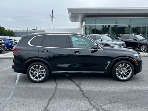 Used 2024 BMW X5 xDrive40i w/ Parking Assistance Package AWD/4WD image 6