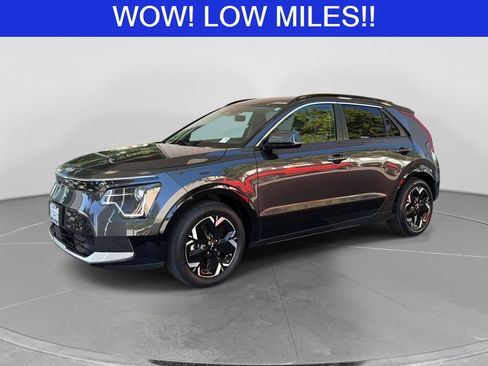 Used 2023 Kia Niro Wind FWD image 1