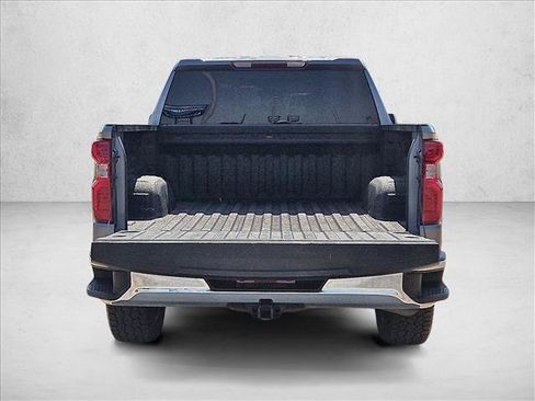 Used 2021 Chevrolet Silverado 1500 LT RWD image 6