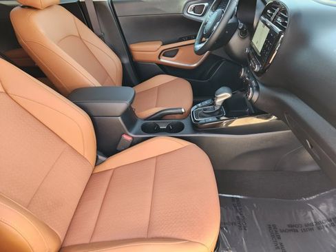 Certified 2024 Kia Soul EX w/ Option Group 015 image 13