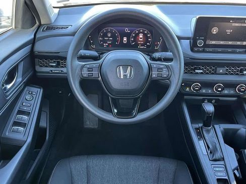 Used 2023 Honda Accord EX image 18