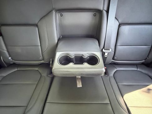 Used 2021 Chevrolet Silverado 2500 LTZ AWD/4WD image 33