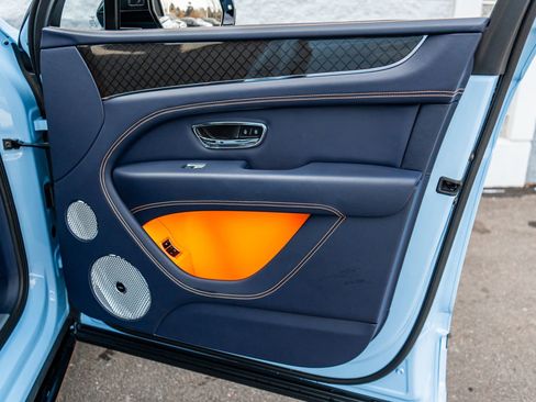 Certified 2025 Bentley Bentayga S Black Edition image 45