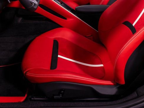 Certified 2024 Ferrari Roma Spider RWD image 43